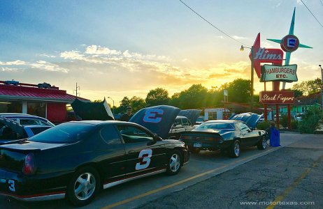 Kim’s Hamburgers Etc Car Night